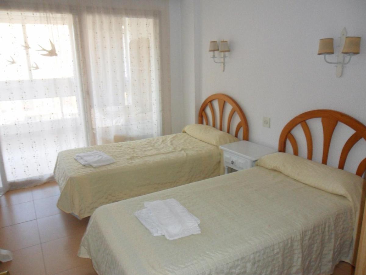 Apartamentos Cervantes Benidorm Exterior foto