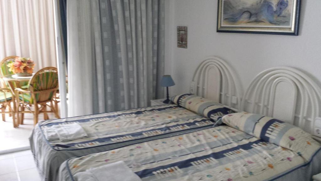 Apartamentos Cervantes Benidorm Exterior foto