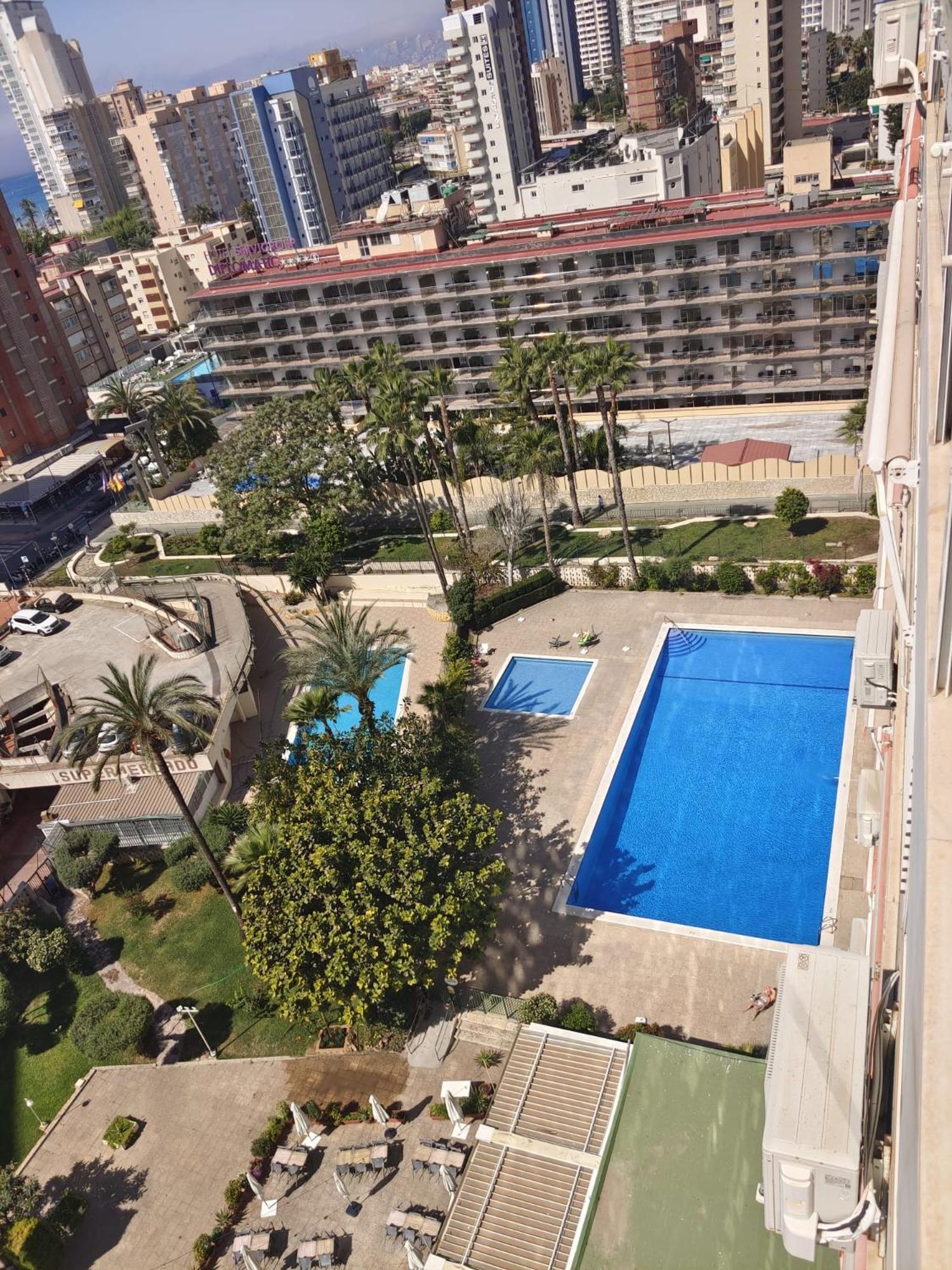 Apartamentos Cervantes Benidorm Exterior foto